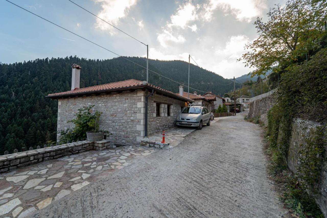 Maisonette Korfes-Κορφές-Μ Δύο Αυτόνομοι Όρoφοι Της Βίλας Κορφές Για Οικογένειες Και Μικρές Παρέες Karpenisi Buitenkant foto