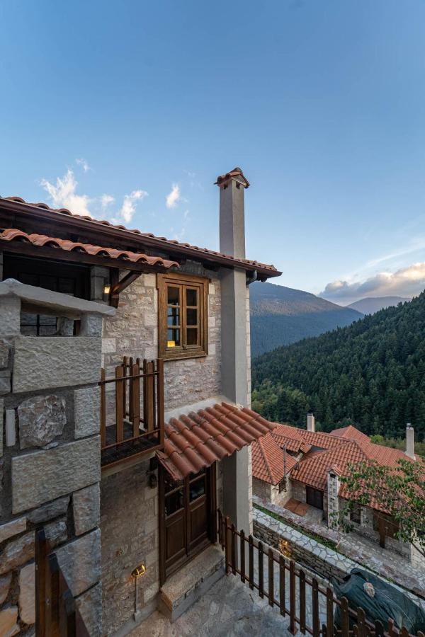 Maisonette Korfes-Κορφές-Μ Δύο Αυτόνομοι Όρoφοι Της Βίλας Κορφές Για Οικογένειες Και Μικρές Παρέες Karpenisi Buitenkant foto