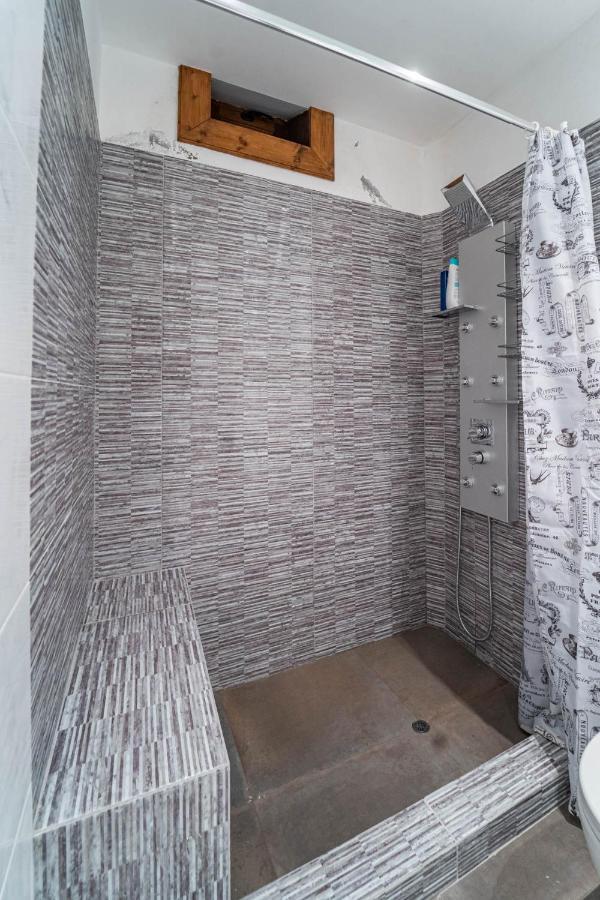 Maisonette Korfes-Κορφές-Μ Δύο Αυτόνομοι Όρoφοι Της Βίλας Κορφές Για Οικογένειες Και Μικρές Παρέες Karpenisi Buitenkant foto